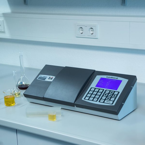 Lovibond PFXi-880 Series PFXi-880/P Colorimeter